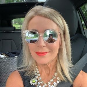 Meet your Posher, Peggy